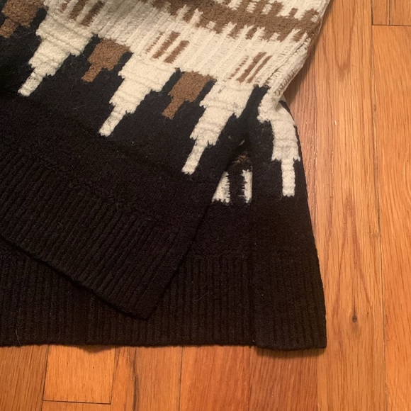 Old Navy - Slouchy Fair Isle V-Neck Tunic Sweater - Size Small - Lightly Worn - Picture 3 of 7